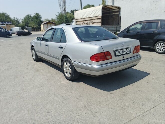 Mercedes E 200 1996, 290,571 km - 2.0 l - Beyləqan