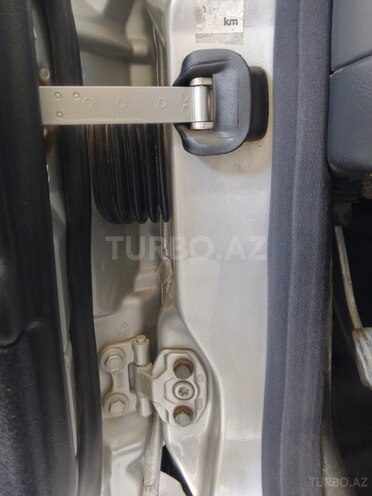 Mercedes E 200 1996, 290,571 km - 2.0 l - Beyləqan