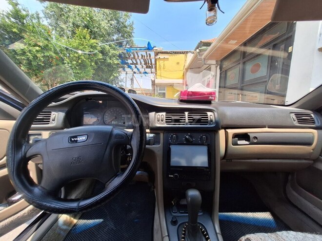 Volvo  1998, 207,000 km - 2.4 l - Bakı