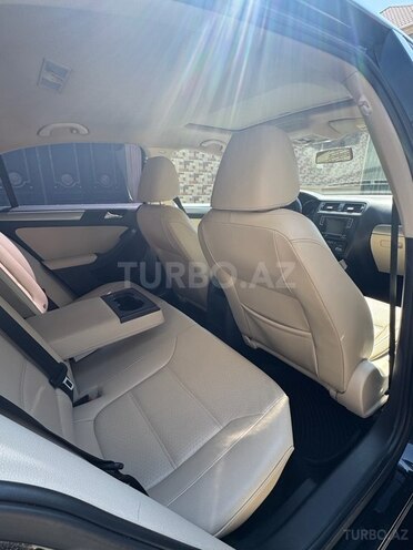Volkswagen Jetta 2017, 140,000 km - 1.4 l - Bakı