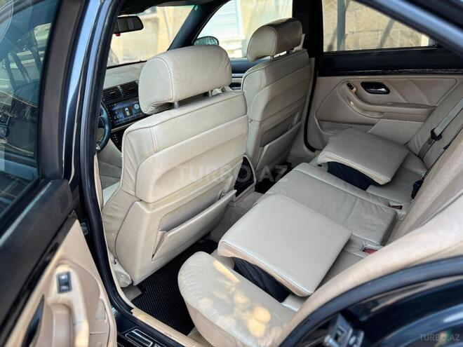 BMW 530 2001, 237,000 km - 3.0 l - Bakı