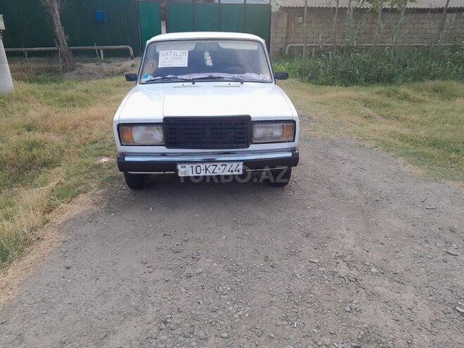 LADA (VAZ) 2107 2002, 90,000 km - 1.6 l - Saatlı