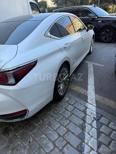 Lexus ES 250 2019, 135,000 km - 2.5 л - Bakı