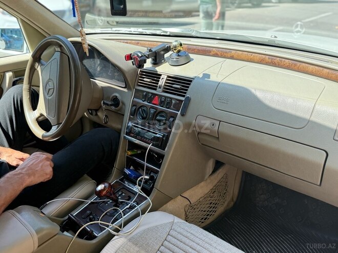 Mercedes C 230 1998, 333,000 km - 2.3 l - Bakı