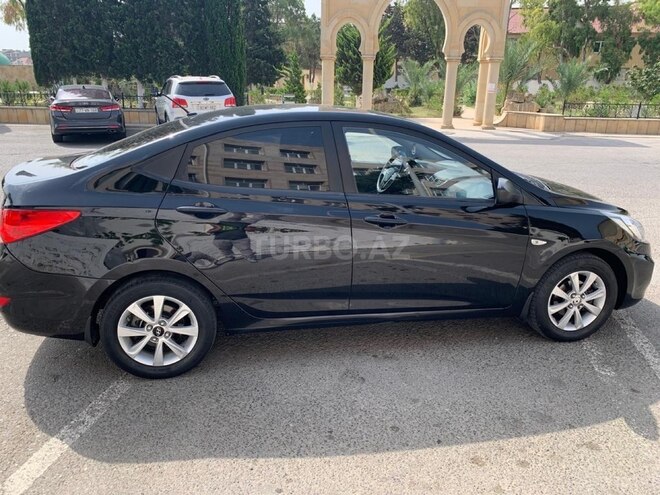Hyundai Solaris 2014, 302,820 km - 1.6 l - Bakı
