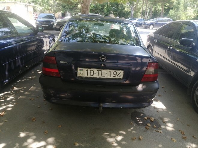 Opel Vectra 1997, 178,000 km - 1.8 l - Bakı