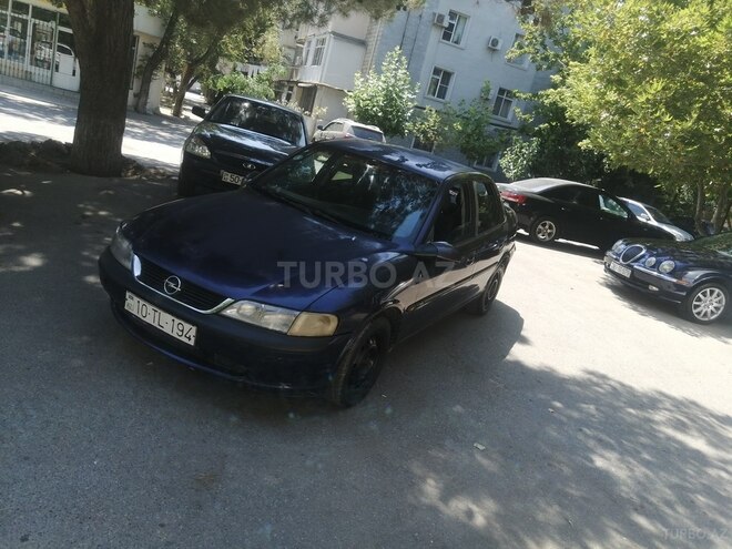 Opel Vectra 1997, 178,000 km - 1.8 l - Bakı
