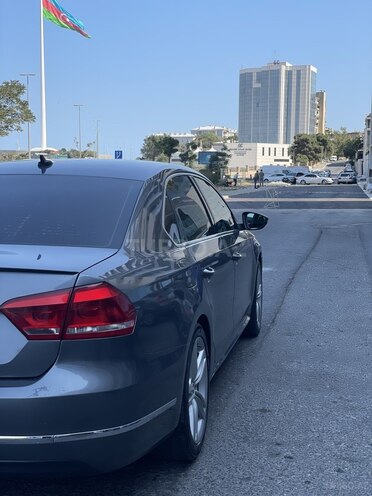 Volkswagen Passat (North America) 2015, 253,580 km - 1.8 l - Bakı