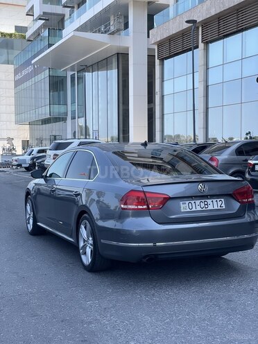 Volkswagen Passat (North America) 2015, 253,580 km - 1.8 l - Bakı