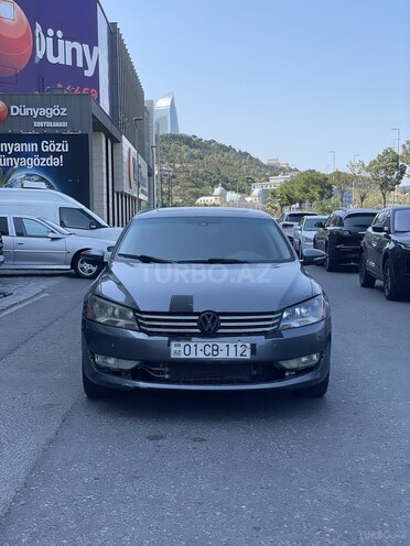 Volkswagen Passat (North America) 2015, 253,580 km - 1.8 l - Bakı