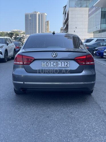 Volkswagen Passat (North America) 2015, 253,580 km - 1.8 l - Bakı