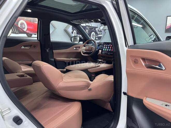 Changan  2025, 23 km - 1.5 l - Bakı