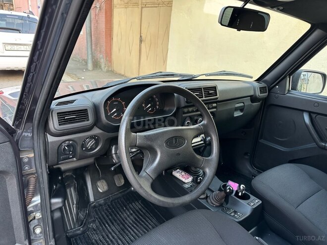 LADA (VAZ) Niva 2022, 30,000 km - 1.7 л - Gəncə