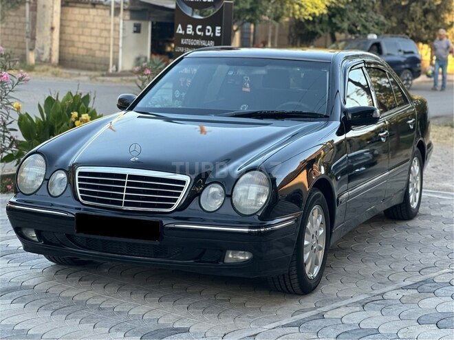 Mercedes E 220 d 2000, 310,000 km - 2.2 l - Salyan