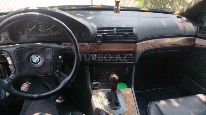 BMW 523 1997, 580,000 km - 2.5 l - Qusar