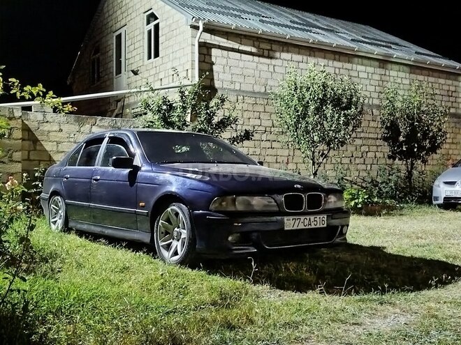 BMW 523 1997, 580,000 km - 2.5 l - Qusar