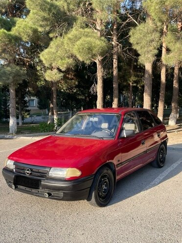 Opel Astra 1992, 321,000 km - 2.0 l - Sumqayıt