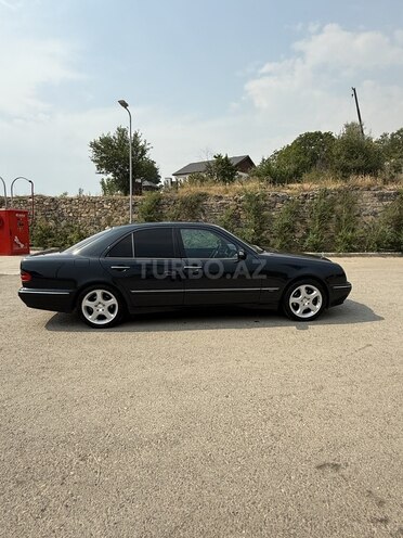 Mercedes E 270 2000, 287,908 km - 2.7 l - Gəncə