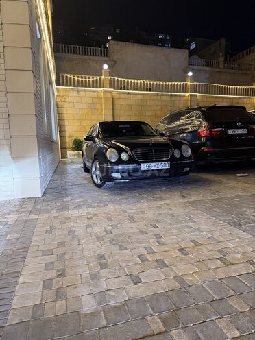 Mercedes E 270 2000, 287,908 km - 2.7 l - Gəncə