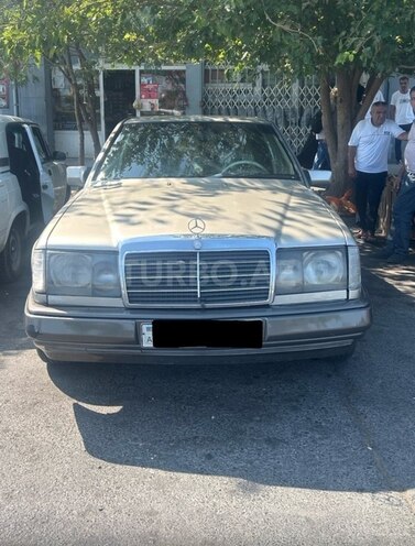 Mercedes E 200 d 1990, 416,000 km - 2.0 l - Bakı