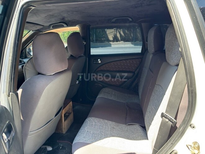 Mitsubishi Airtrek 2003, 251,000 km - 2.0 л - Bakı