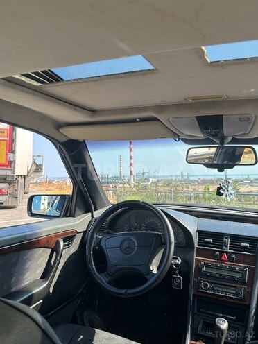 Mercedes C 280 1997, 354,000 km - 2.8 l - Bakı