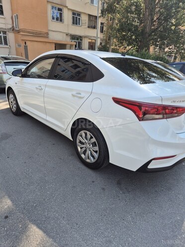 Hyundai Accent 2019, 94,500 km - 1.6 l - Bakı