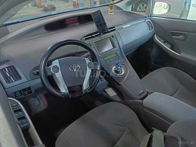 Toyota Prius 2011, 320,000 km - 1.8 l - Bakı
