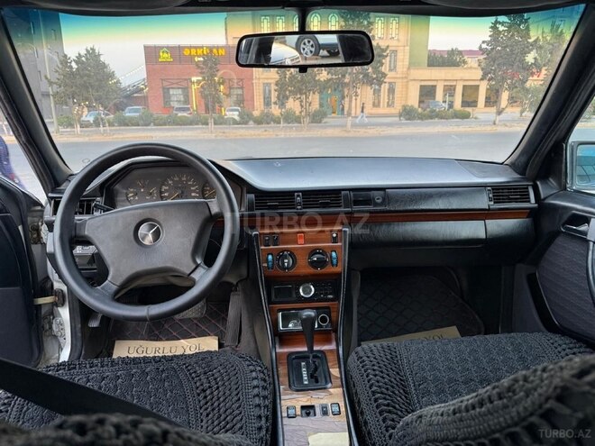 Mercedes E 250 1993, 350,000 km - 2.5 l - Xırdalan