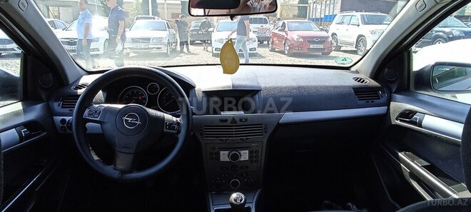 Opel Astra 2005, 269,740 km - 1.4 l - Yevlax