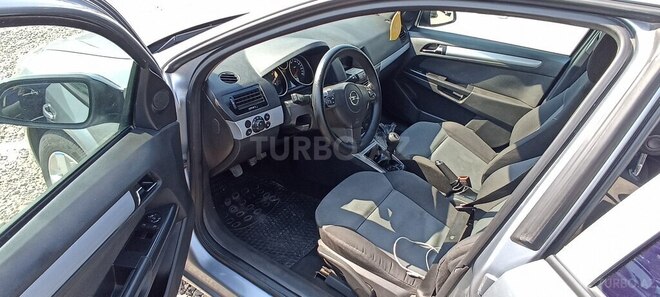 Opel Astra 2005, 269,740 km - 1.4 l - Yevlax