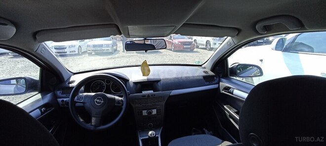 Opel Astra 2005, 269,740 km - 1.4 l - Yevlax