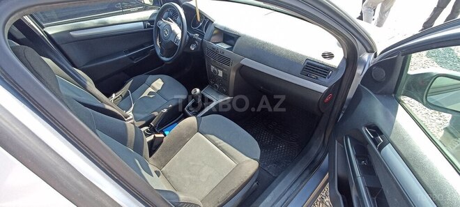 Opel Astra 2005, 269,740 km - 1.4 l - Yevlax