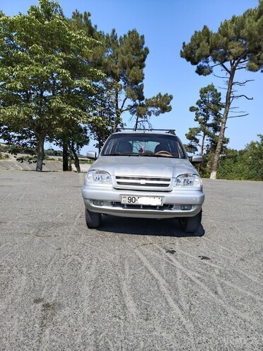 Chevrolet Niva 2006, 228,000 km - 1.7 л - Quba