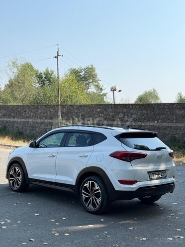 Hyundai Tucson 2015, 196,000 km - 1.7 l - Qəbələ