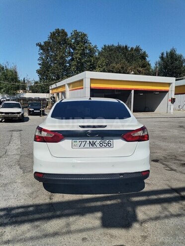 Ford Focus 2013, 254,946 km - 1.6 л - Bakı