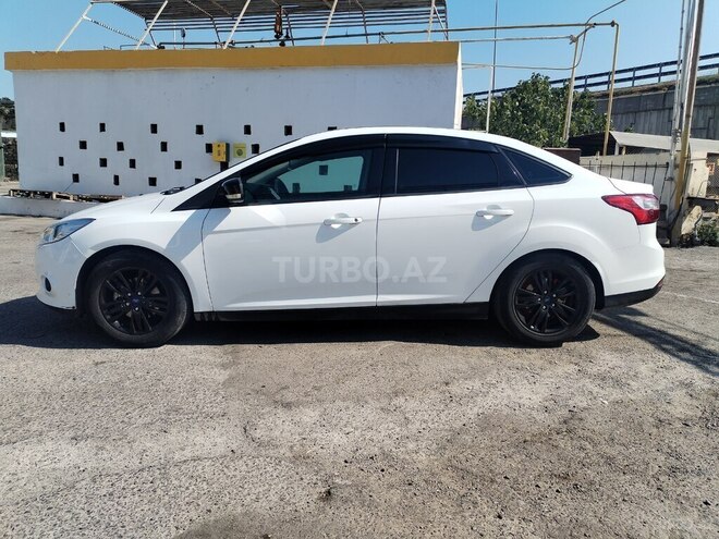 Ford Focus 2013, 254,946 km - 1.6 л - Bakı
