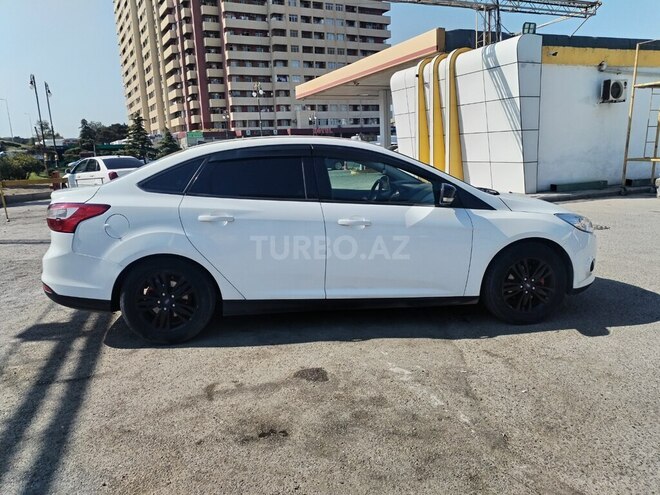 Ford Focus 2013, 254,946 km - 1.6 л - Bakı