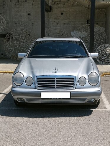 Mercedes E 240 1998, 355,985 km - 2.4 l - Bakı
