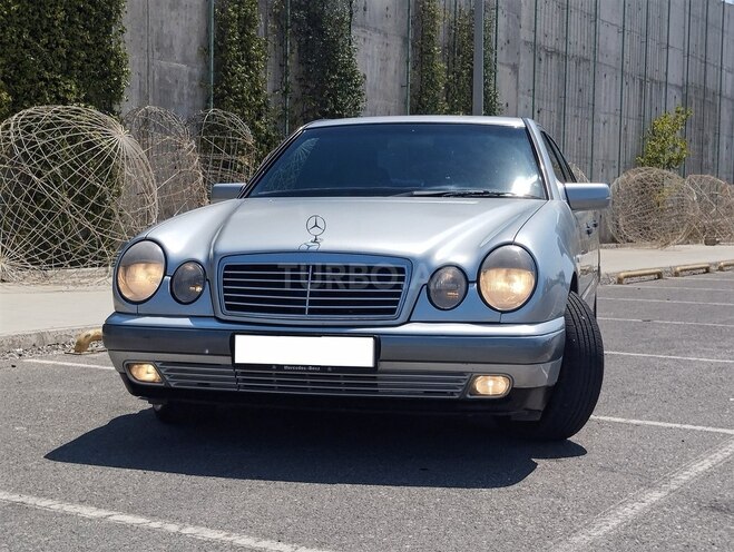 Mercedes E 240 1998, 355,985 km - 2.4 l - Bakı