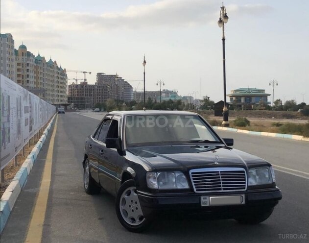 Mercedes E 200 1994, 450,000 km - 2.0 л - Sumqayıt