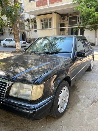 Mercedes E 200 1994, 450,000 km - 2.0 л - Sumqayıt