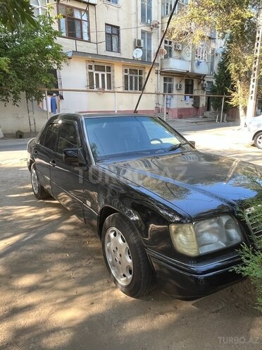 Mercedes E 200 1994, 450,000 km - 2.0 л - Sumqayıt
