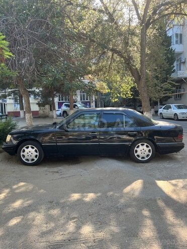 Mercedes E 200 1994, 450,000 km - 2.0 л - Sumqayıt