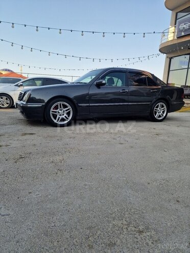 Mercedes E 270 2000, 370,155 km - 2.7 l - Bakı