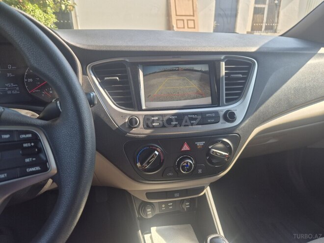 Hyundai Accent 2018, 157,962 km - 1.6 л - Bakı