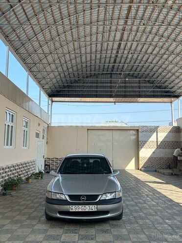 Opel Vectra 1998, 450,000 km - 1.6 l - Tovuz