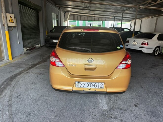 Nissan Tiida 2011, 30,500 km - 1.6 l - Bakı