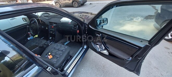 Mercedes C 240 1998, 313,000 km - 2.4 l - Bakı