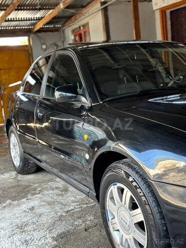 Audi A4 1998, 220,000 km - 1.8 l - Bakı